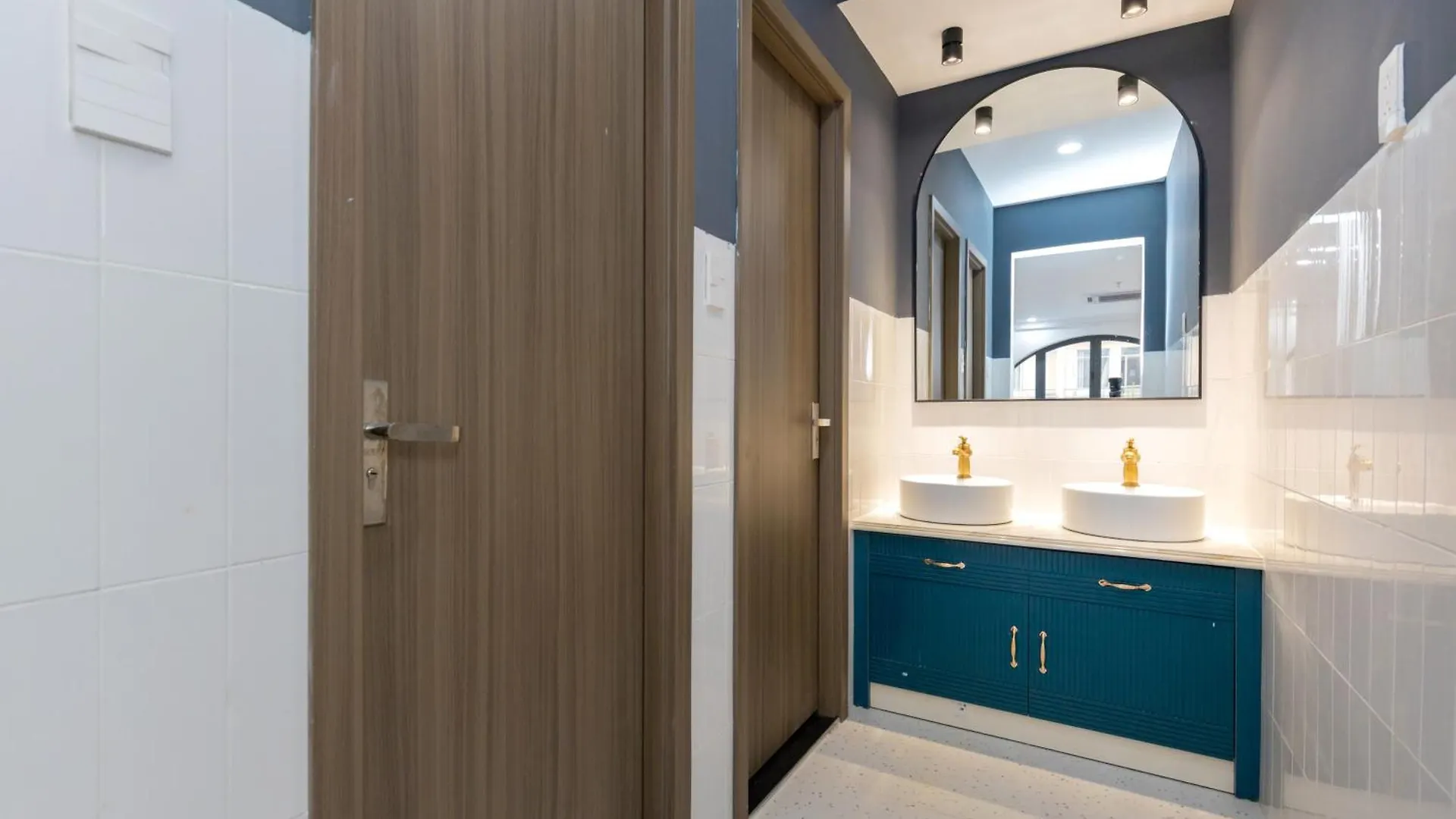 Diamond Sea Hotel Вунгтау 2*,