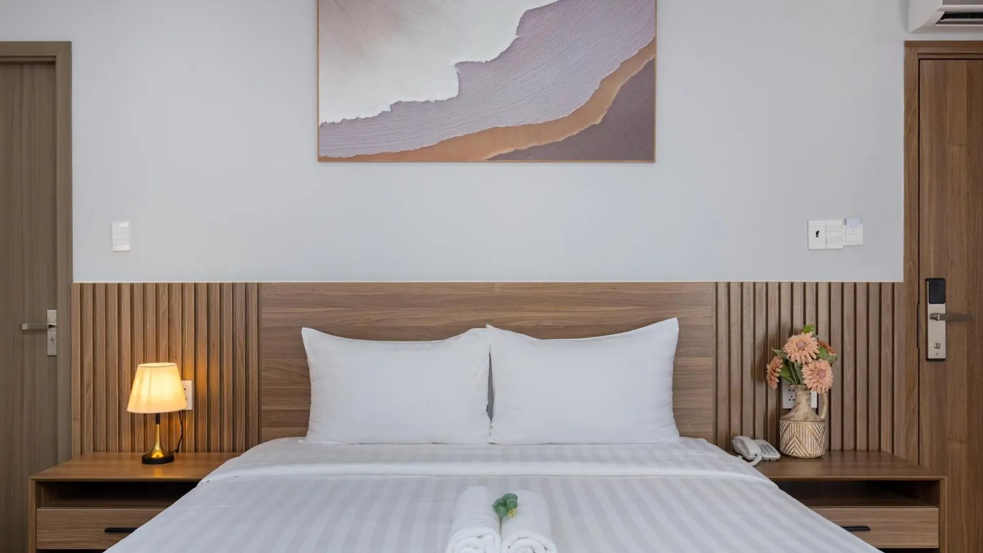Diamond Sea Hotel Vung Tau 2*,