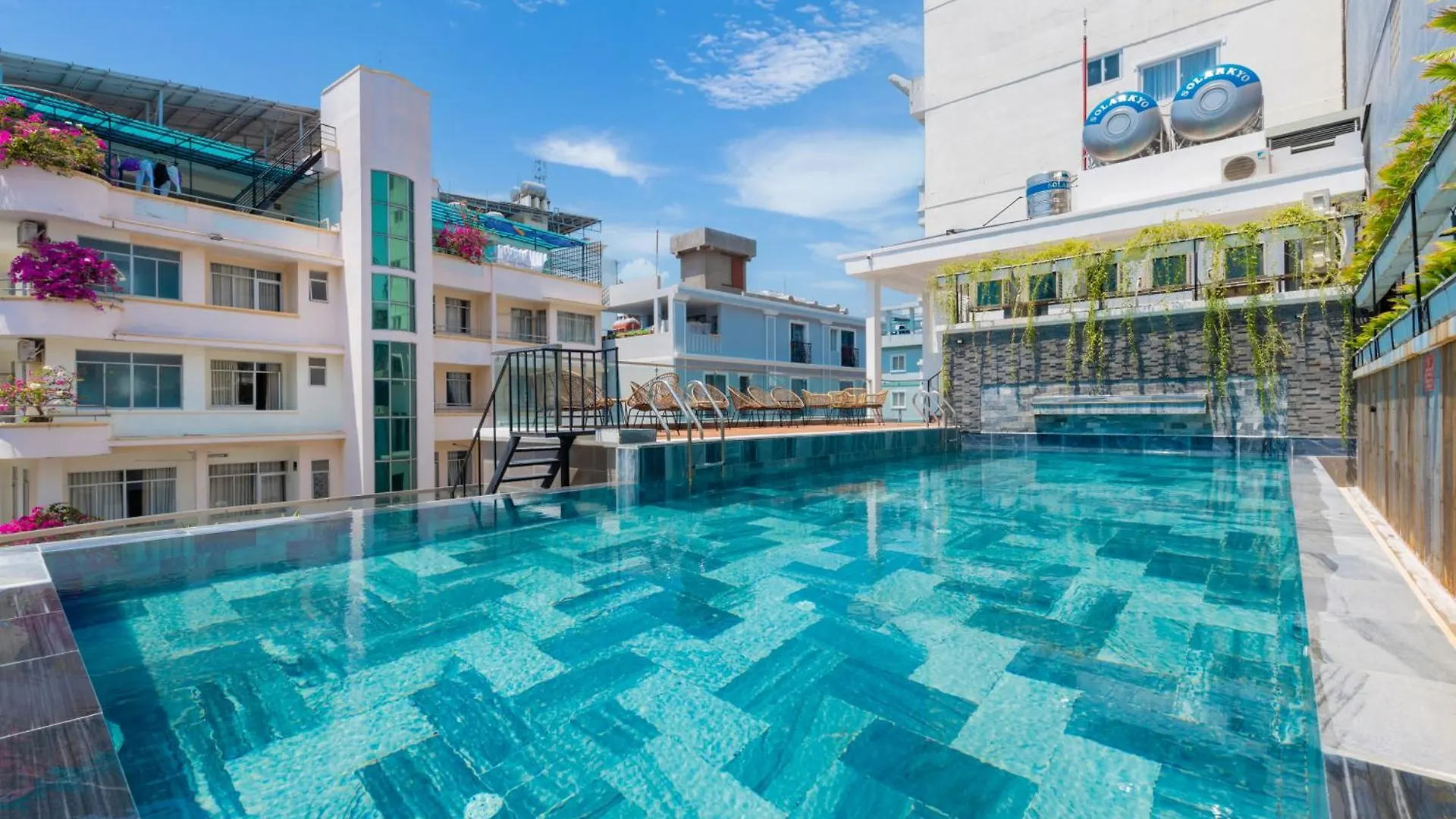 Diamond Sea Hotel Vũng Tàu 2*,